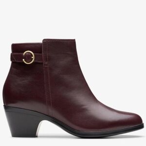 New Clark's Emily3 Belle Wine Leather Booties, NIB, Sz. 9